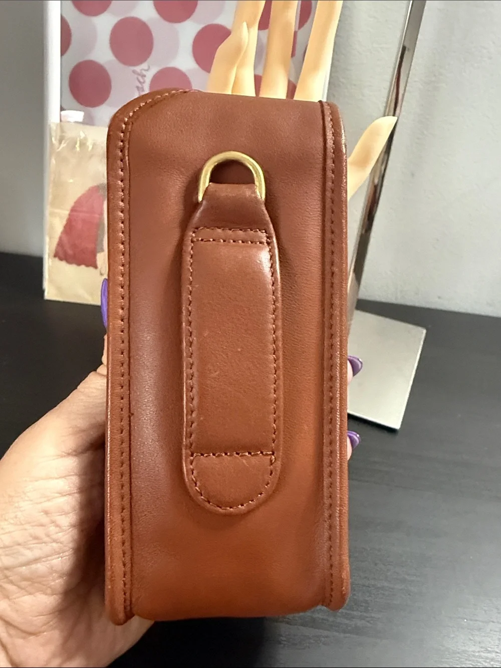 Coach Rare Vintage British Tan Turn-Lock Case